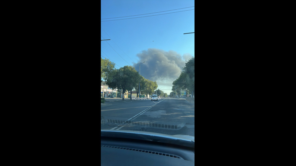 Пожар в депо за строителни отпадъци в Бургас