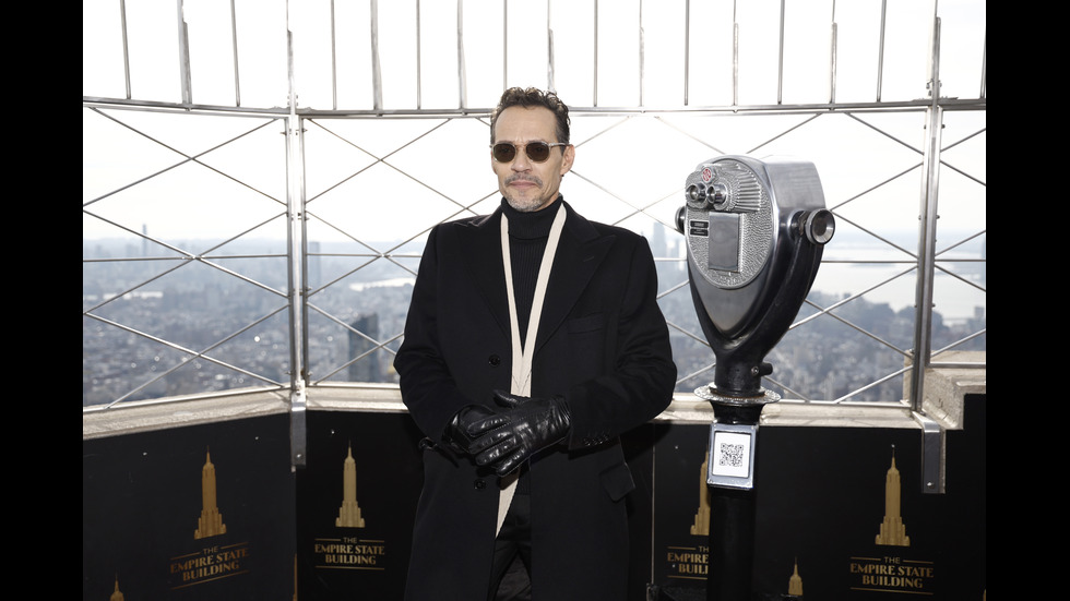 Звездата на латино музиката Марк Антъни на 55