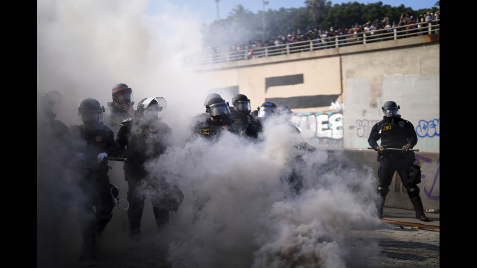 Сблъсъци между Гвардията и протестиращи в Лос Анджелис