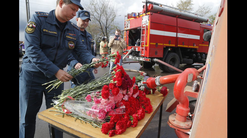 8 огнеборци загинаха при пожар край Москва