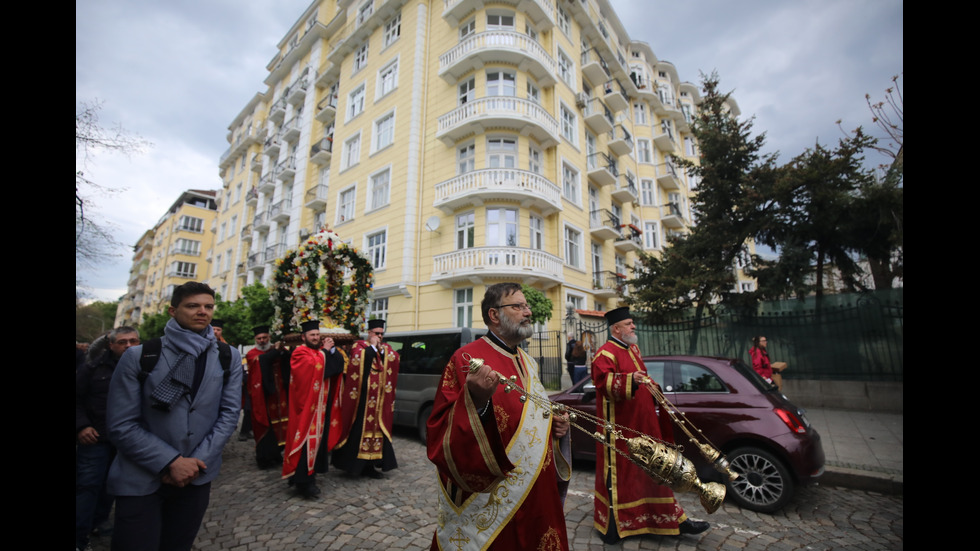 Пристигнаха мощите на Свети Георги