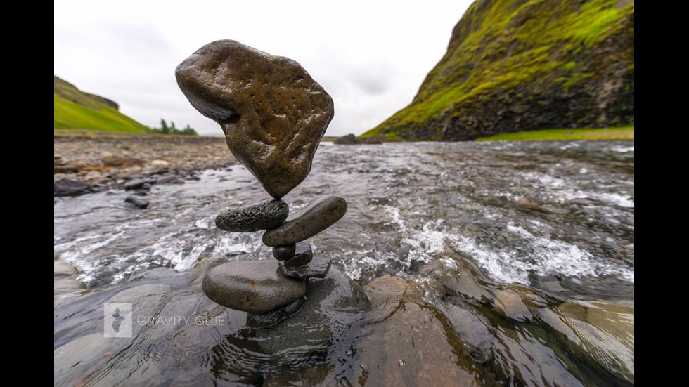 Камъните, които преодоляват гравитацията