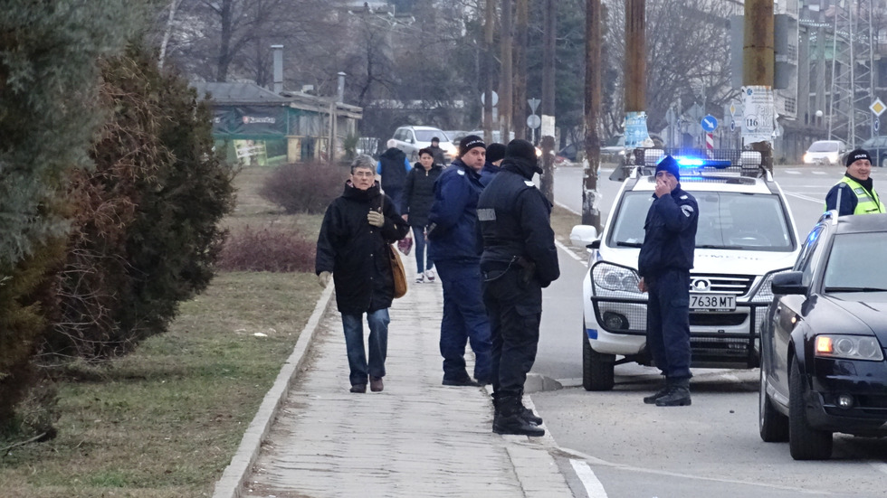 Жандармерия блокира изходите на Благоевград