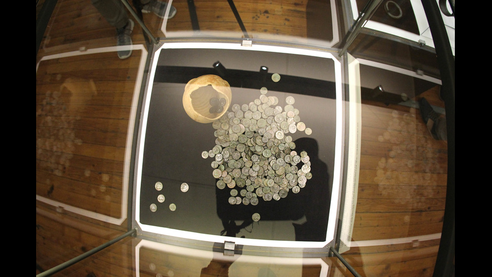 Показват в изложба над 300 спасени от нелегален трафик артефакти