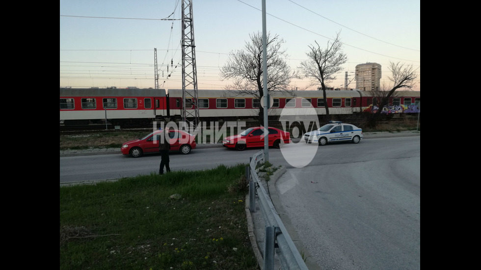 Влак помете мъж край Пловдив