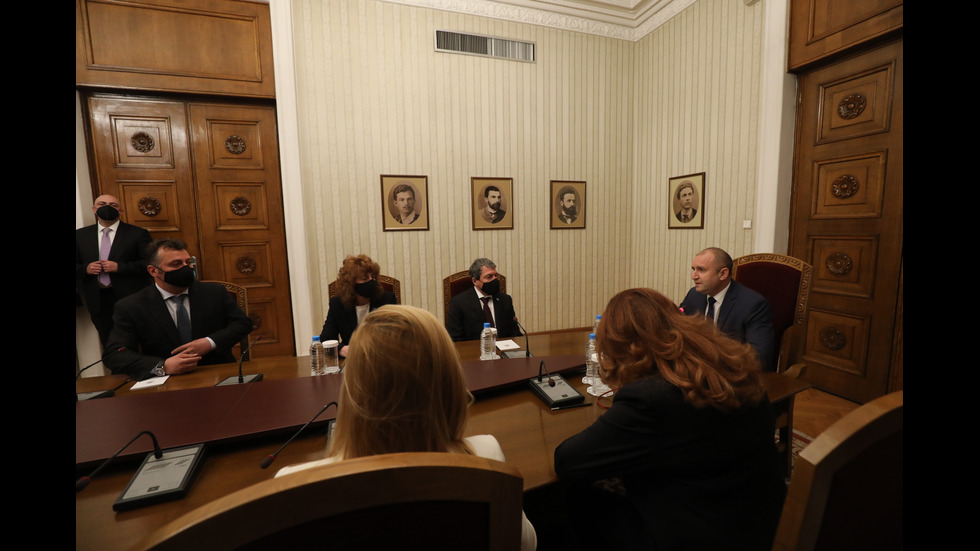 Започнаха консултациите при президента за нов кабинет