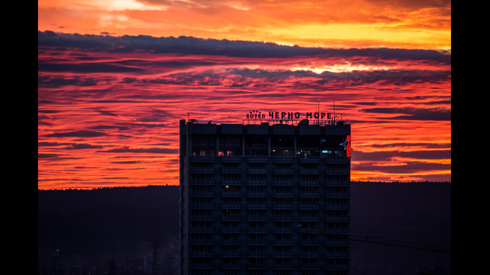 Огън в небето