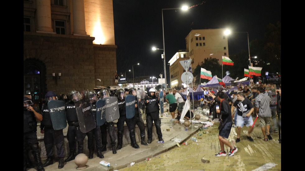 Нова вечер на протести в София