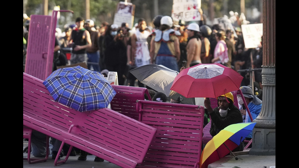 Сблъсъци между Гвардията и протестиращи в Лос Анджелис