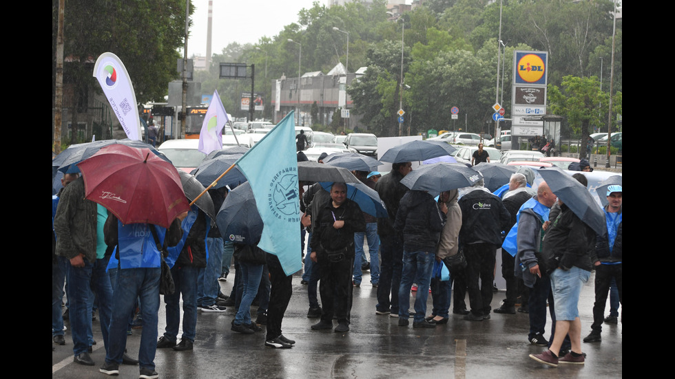 Протести и блокади парализираха София и други големи градове