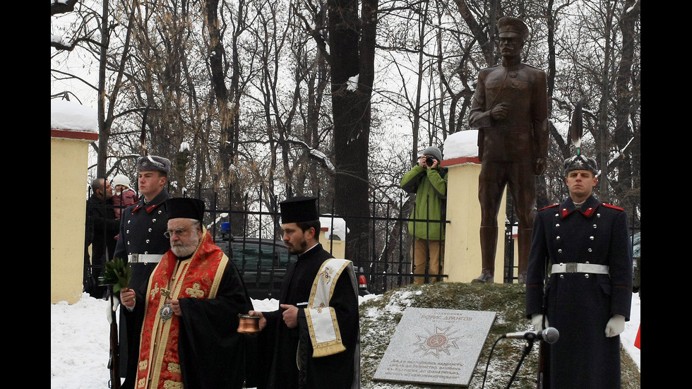 Трима президенти на откриването на паметник на полк.Дрангов