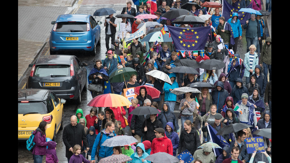 Стоттици протестираха в Бристол срещу BREXIT