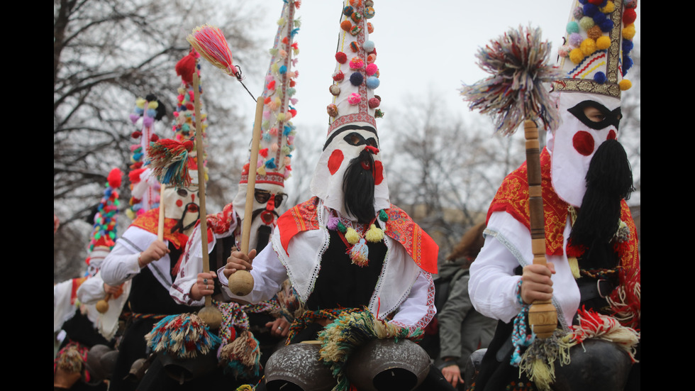 „Сурва” се завърна в Перник