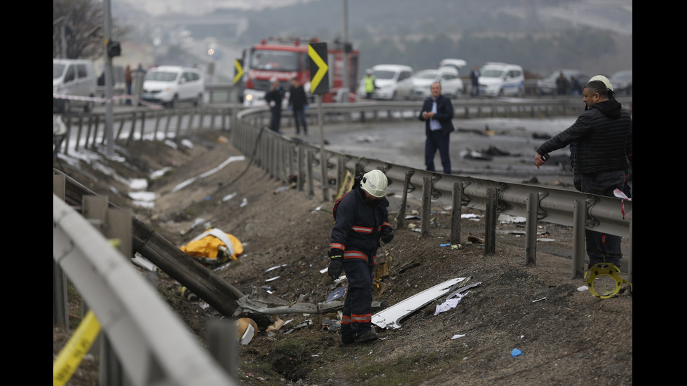 Жестока катастрофа на хеликоптер в Истанбул взе жертви