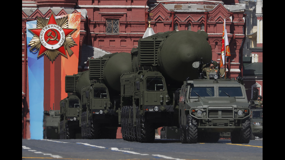 Показаха нови оръжия на парада в Москва
