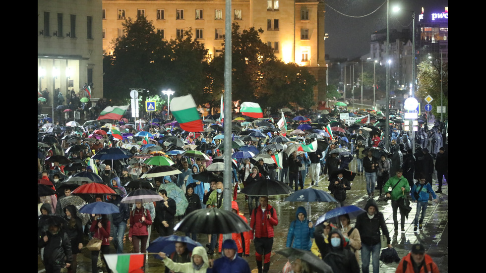 ДЕН 100: Засилено полицейско присъствие в София заради протеста