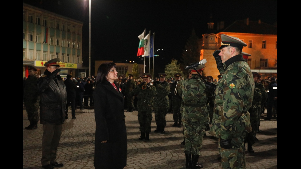 Бяла отбеляза 3 март с тържествена заря