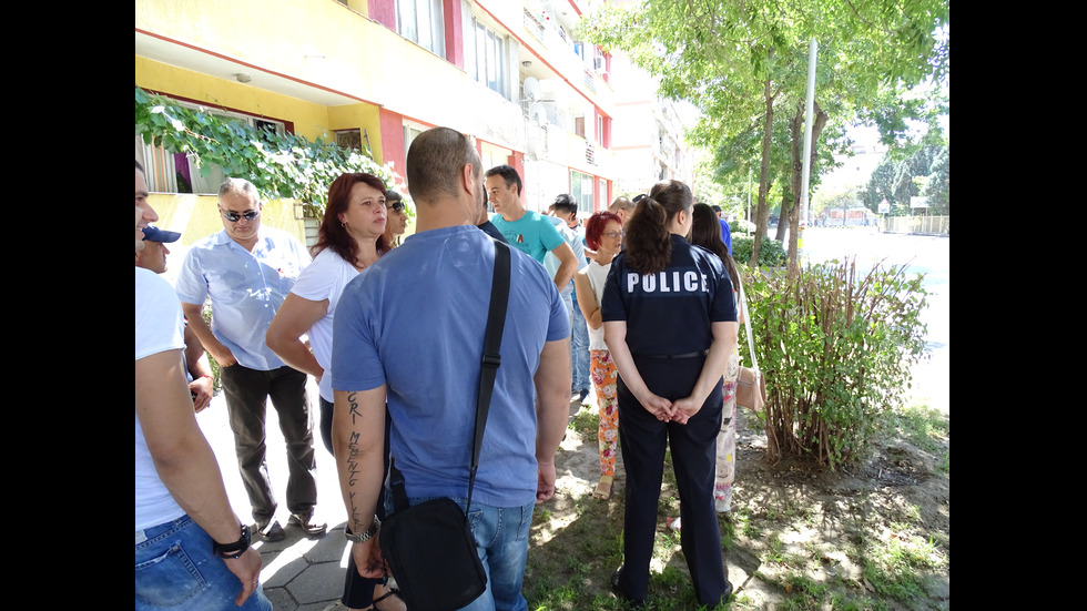 Полицаи в Благоевград на протест