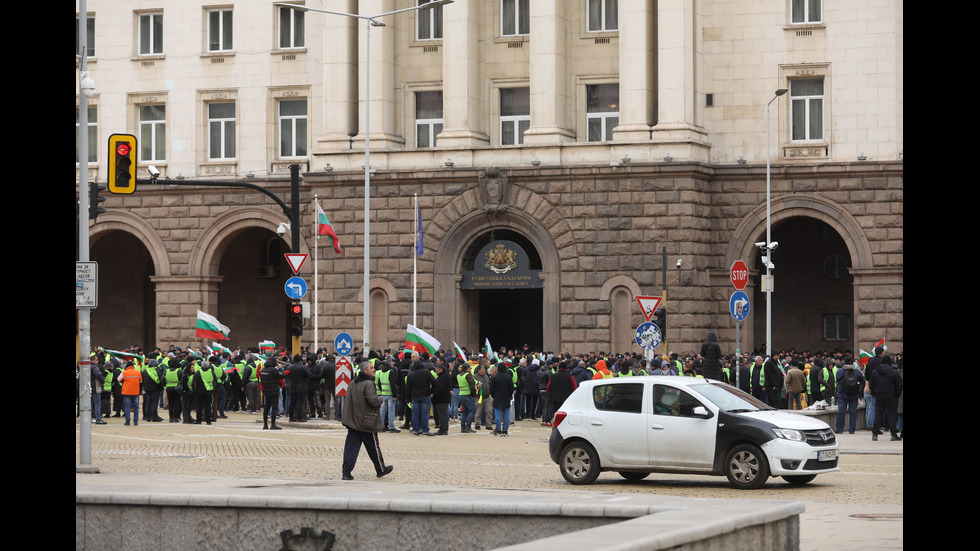 Въпреки меморандума: Част от земеделците продължават с протестите