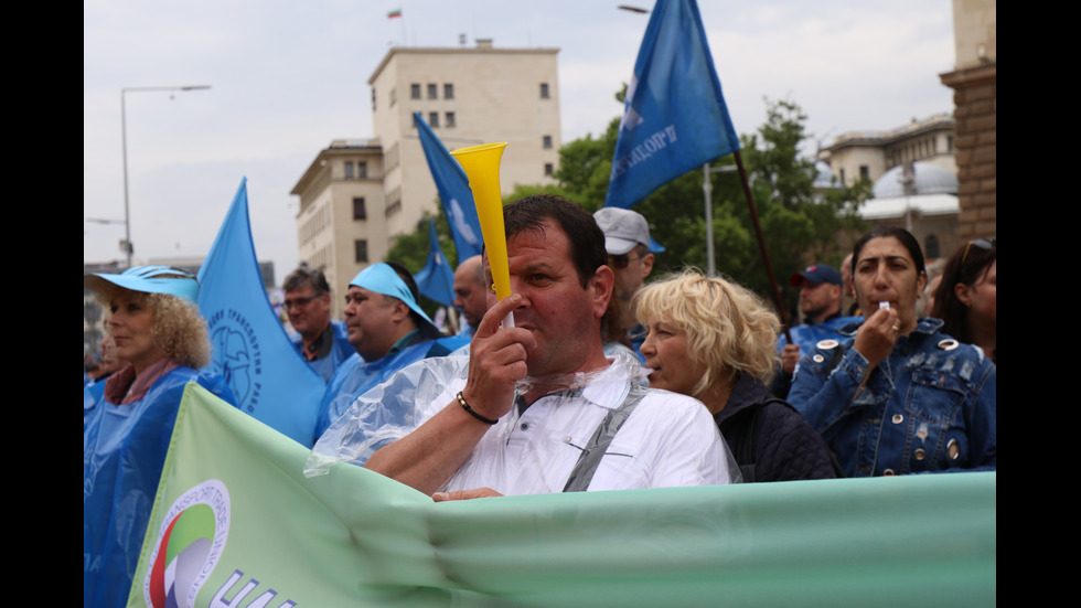 Протести и блокади парализираха София и други големи градове