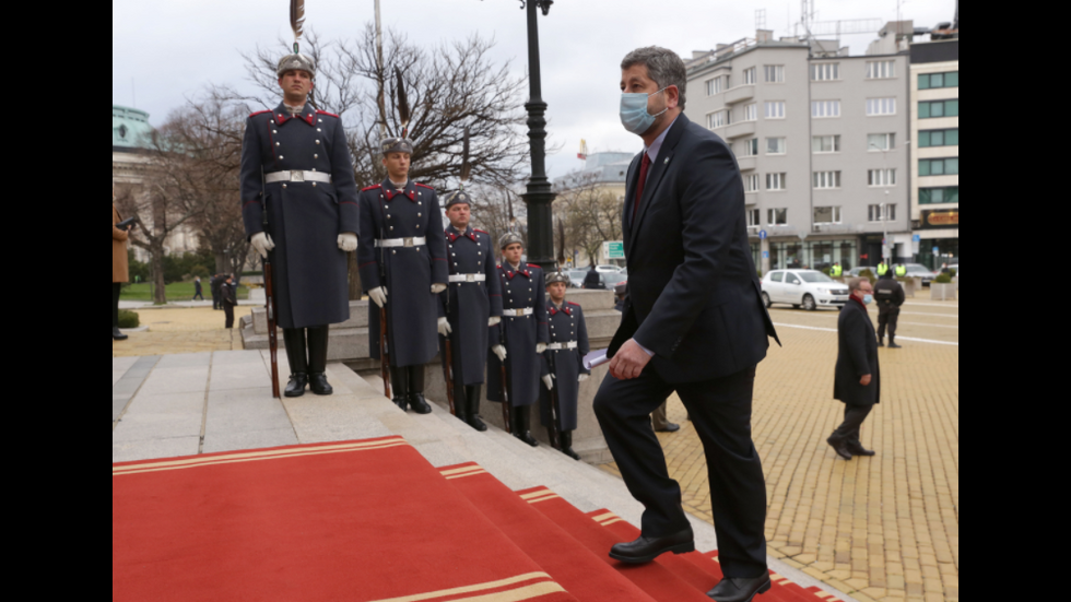 45-ИЯТ ПАРЛАМЕНТ: Новите 240 полагат клетва