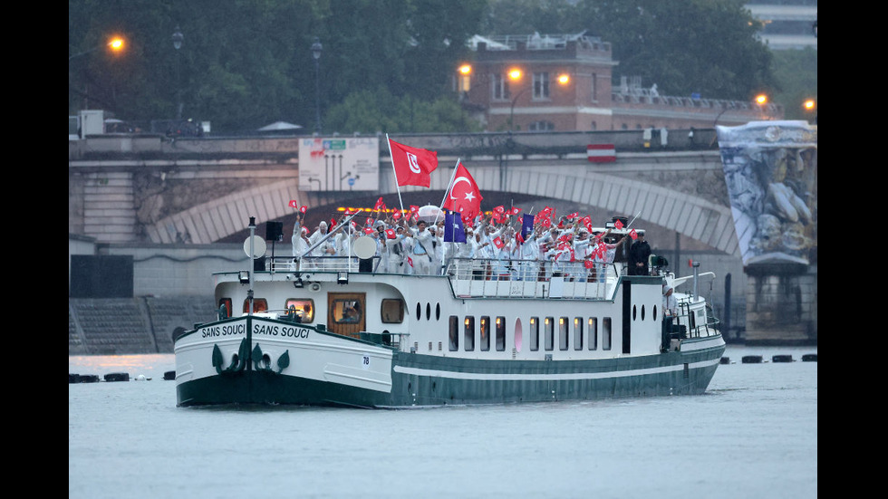 Грандиозно откриване на Летните олимпийски игри в Париж (СНИМКИ)