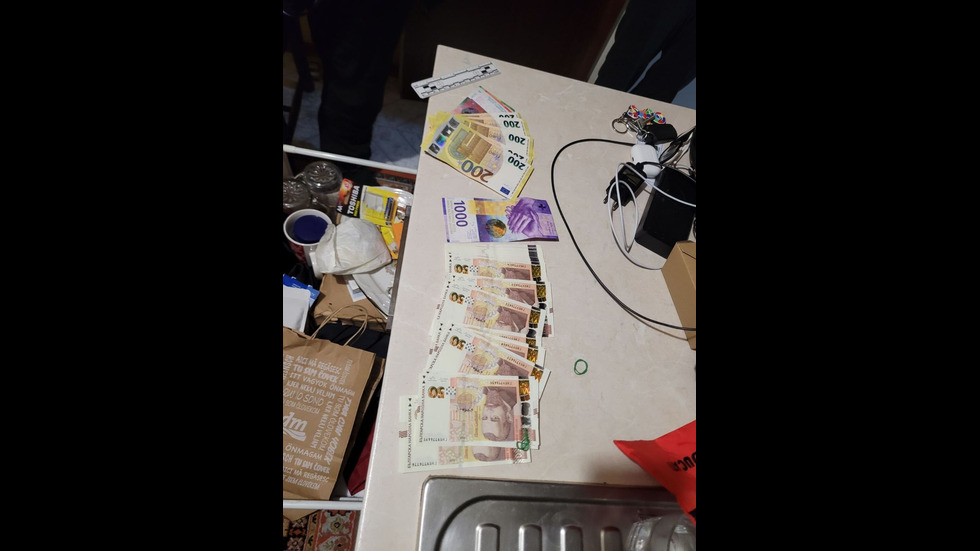 Мащабна спецоперация в София: Арестуваха 67 души за разпространение на дрога
