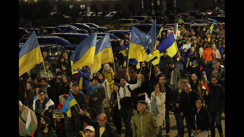 Мирно шествие в подкрепа на Украйна се провежда в София