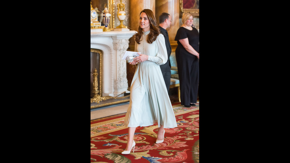 Херцогините Катрин и Меган на прием в Бъкингамския дворец (СНИМКИ)