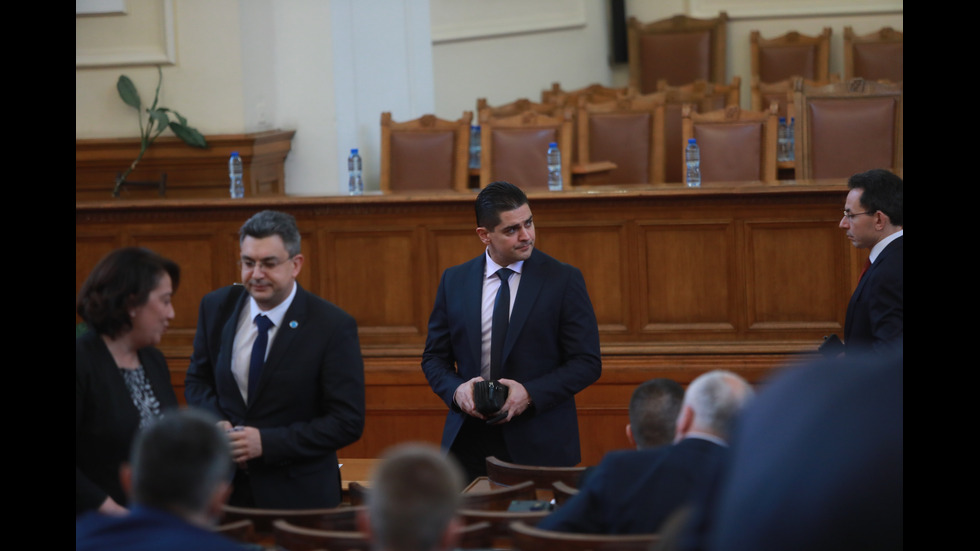 Извънредно заседание на НС за избор на кабинет