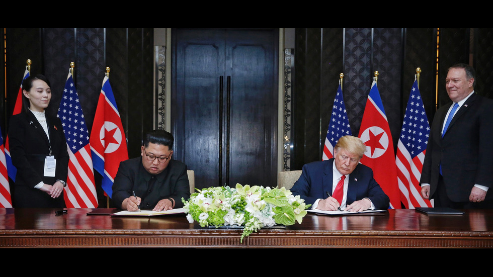 ИСТОРИЧЕСКА СРЕЩА: Доналд Тръмп и Ким Чен-Ун подписаха общ документ