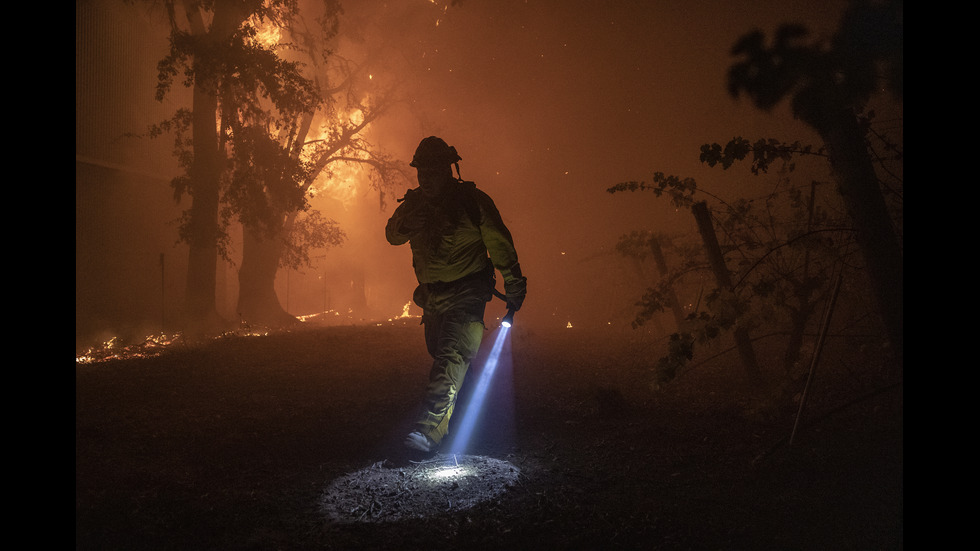 Нова евакуация заради пожарите в Калифорния