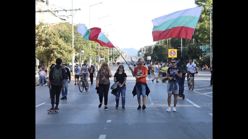 Митинг-концерт променя движението на градския транспорт в София