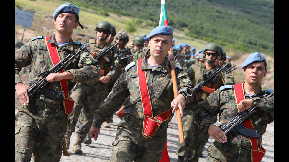 Бойци от специалните сили демонстрират уменията си на учение край Пловдив
