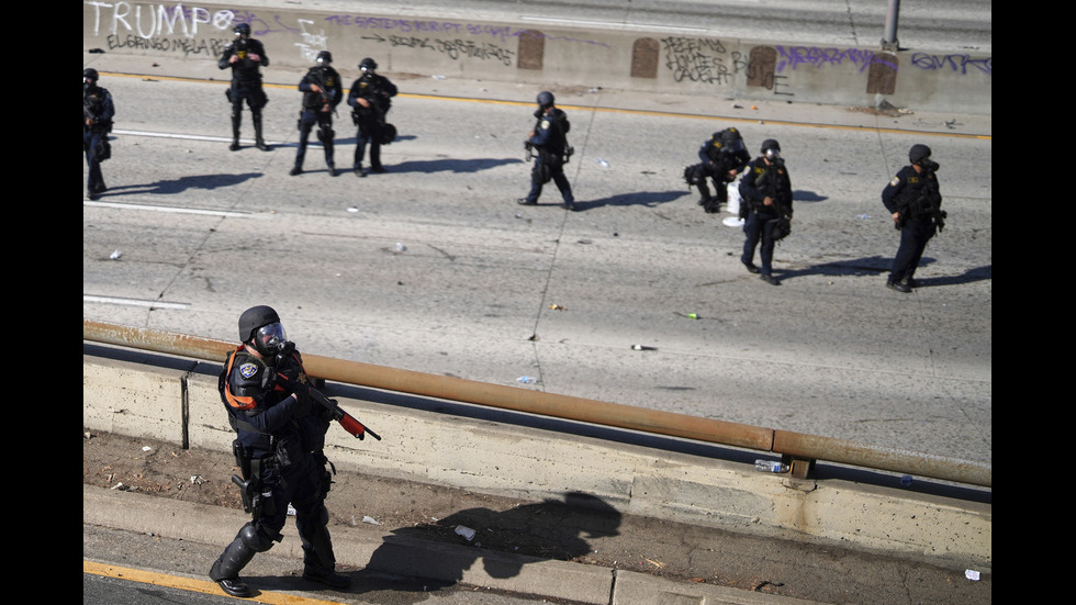 Сблъсъци между Гвардията и протестиращи в Лос Анджелис