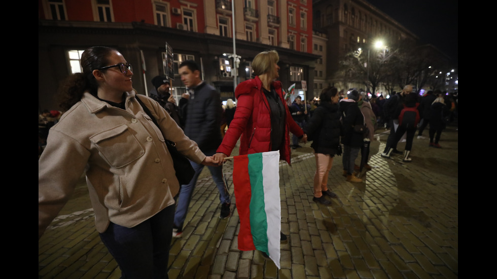 Протестиращи срещу Бюджет 2026 блокираха движението в "Триъгълника на властта"