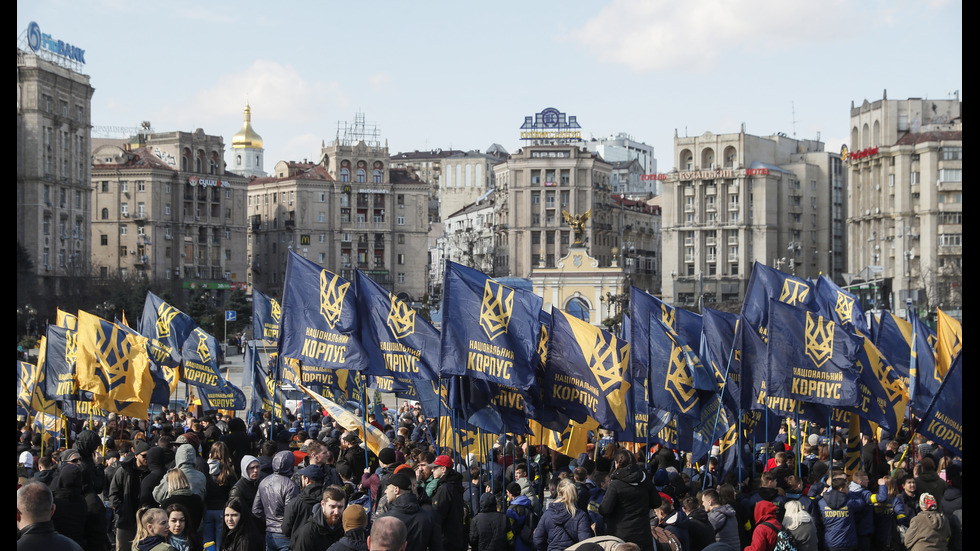 Сблъсъци между полиция и крайнодесни в Украйна, има ранени