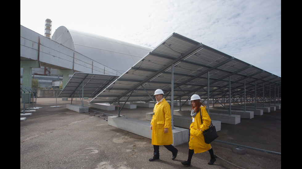 Строят голям соларен парк в Чернобил