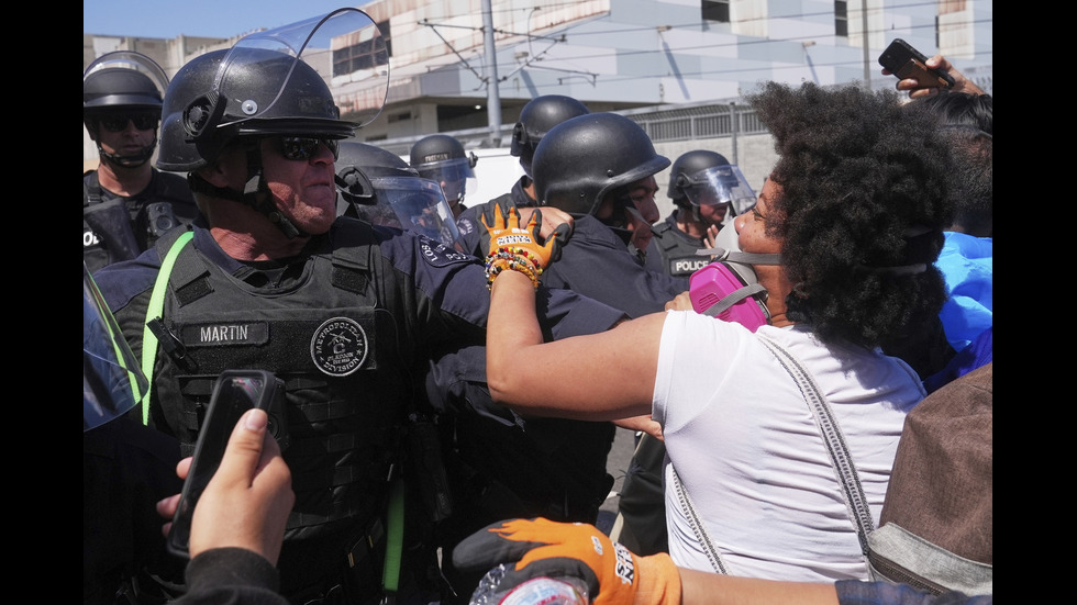 Сблъсъци между Гвардията и протестиращи в Лос Анджелис