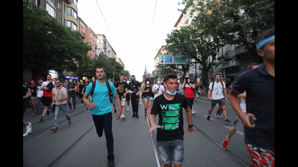 Три протеста в "Триъгълника на властта"