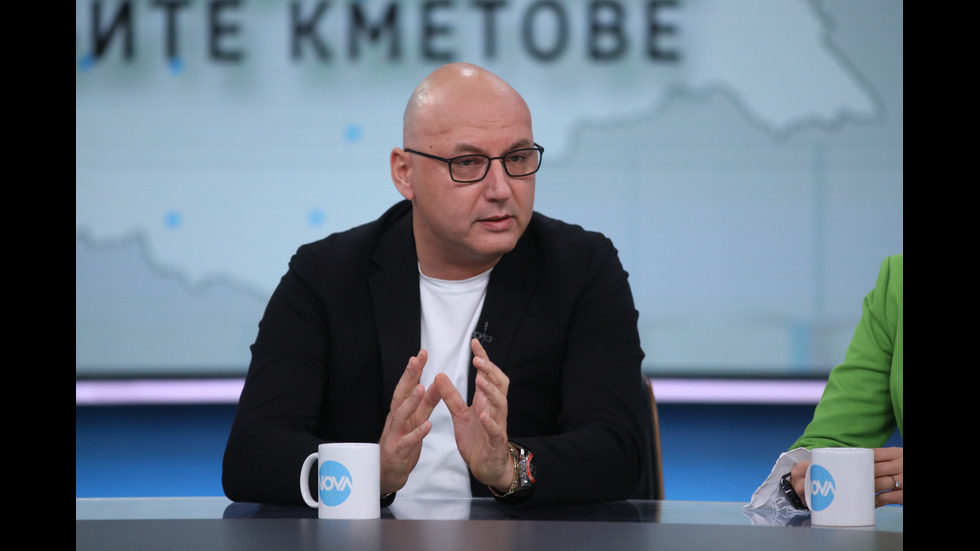 ЗАД КАДЪР: Изборният ден по NOVA В СНИМКИ