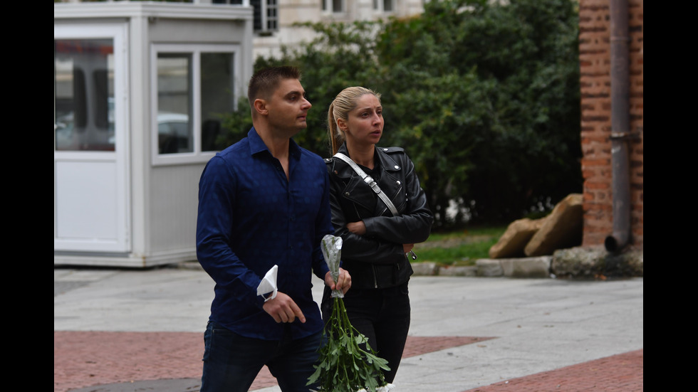 Стотици се сбогуваха с Христо Сираков