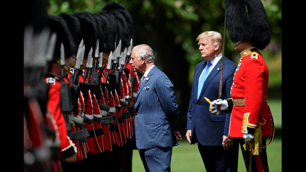 Семейство Тръмп пристигна на официална визита във Великобритания