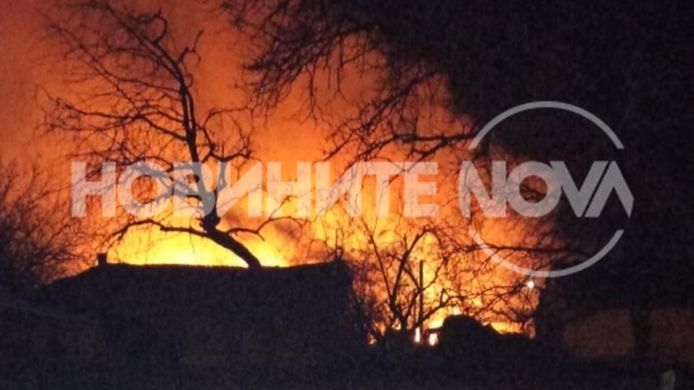 Пожар във фабрика за пелети в Старозагорско