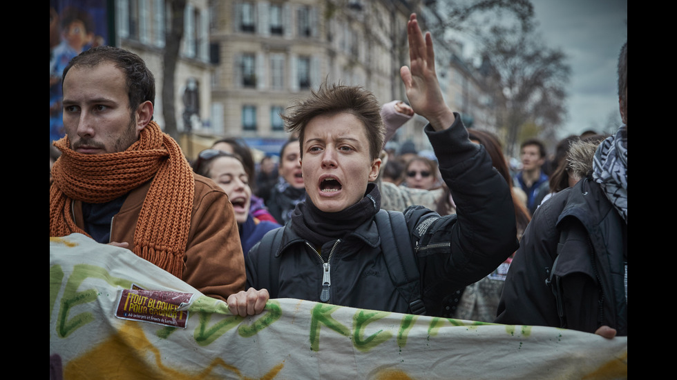 Нов ден на масови протести във Франция