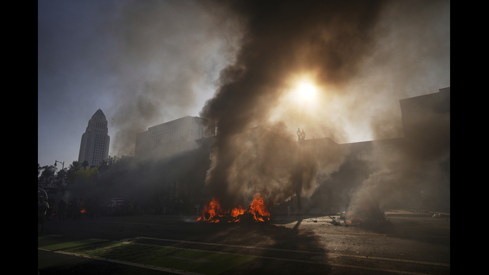 Сблъсъци между Гвардията и протестиращи в Лос Анджелис