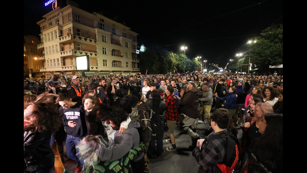 Митинг-концерт променя движението на градския транспорт в София