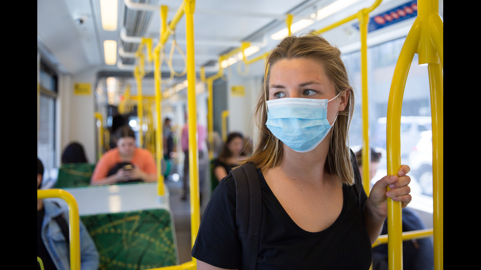 Как да се пазим от вируси в обществения транспорт?