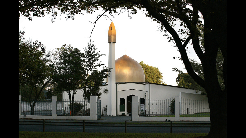 Въоръжени атаки срещу две джамии в Нова Зеландия