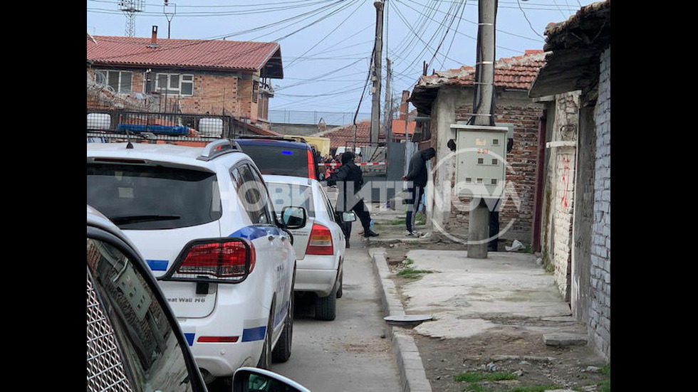 Спецакция на полицията в ромския квартал в Бургас
